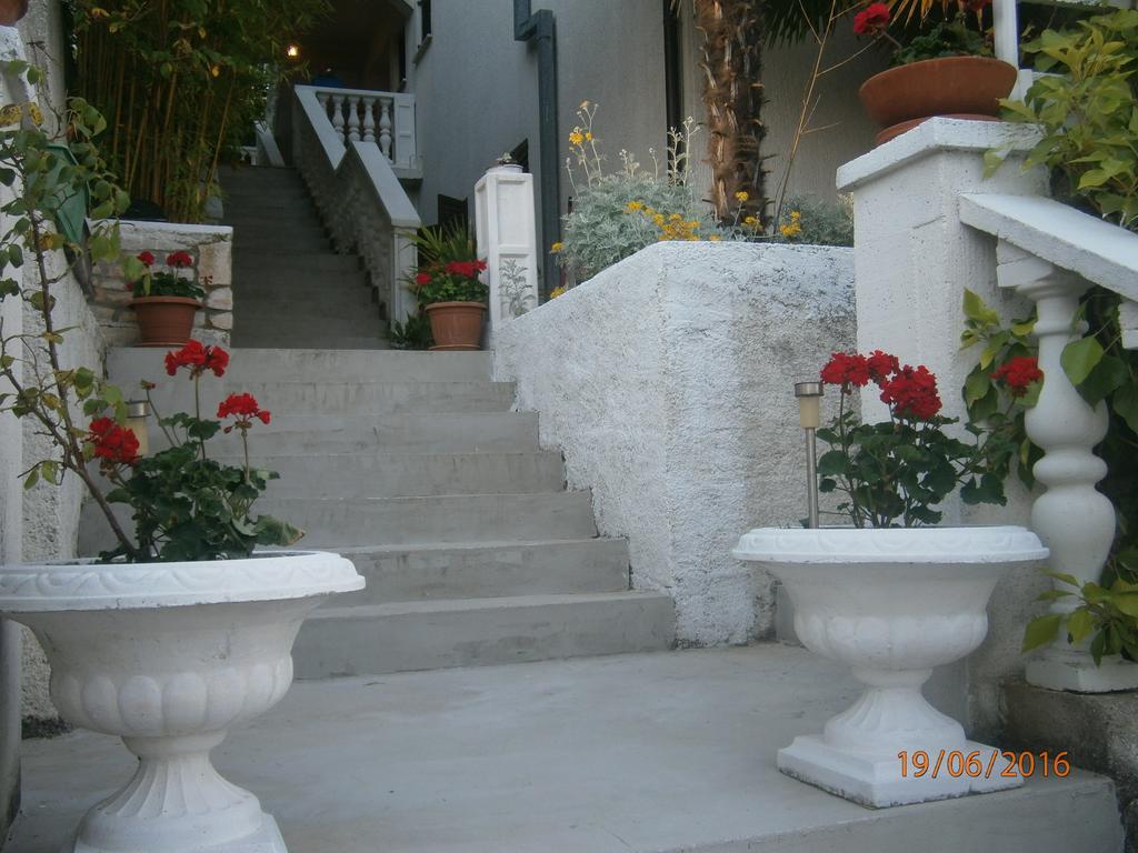 Apartments Sea And Sun Rabac Exterior foto